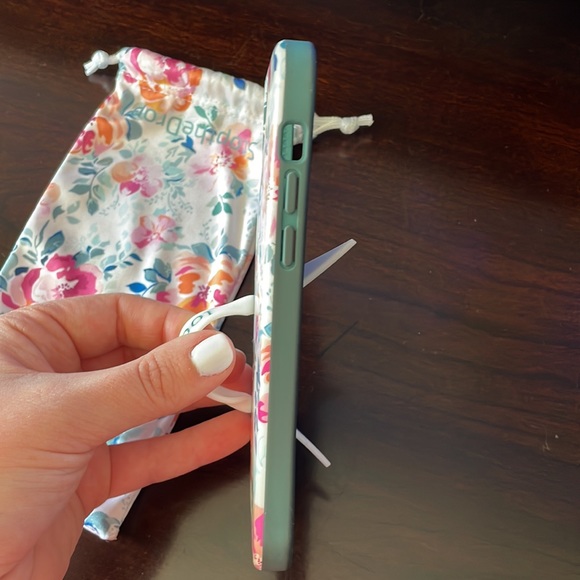 Loopy Case - Picture 2 of 7